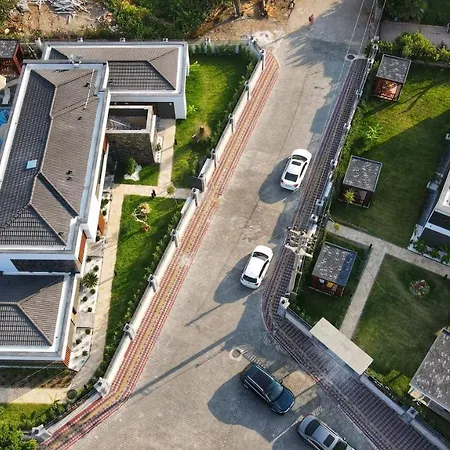 Gueven Park Residance & *