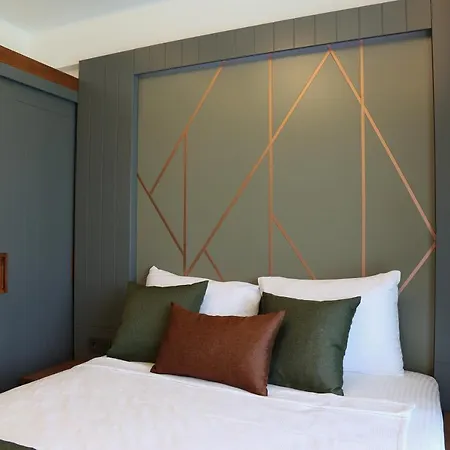 Gueven Park Residance & *