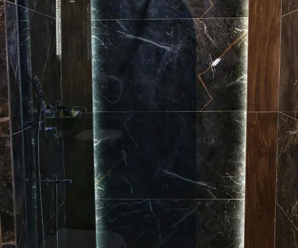 Gueven Park Residance & *